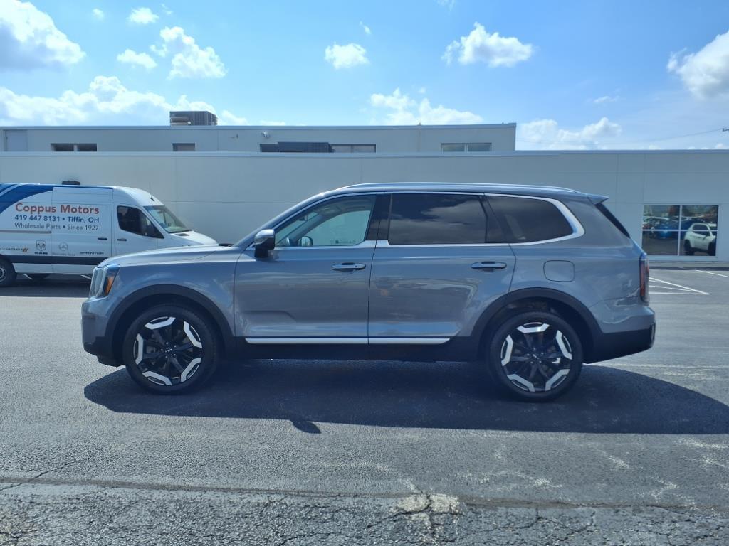 used 2023 Kia Telluride car, priced at $29,450