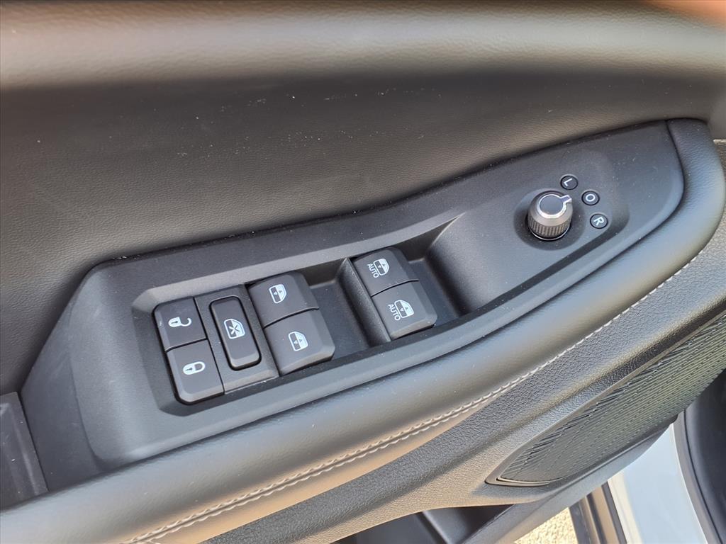 new 2025 Jeep Grand Cherokee L car, priced at $46,900