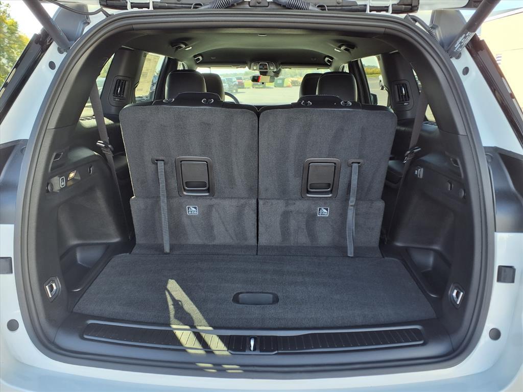 new 2025 Jeep Grand Cherokee L car, priced at $46,900