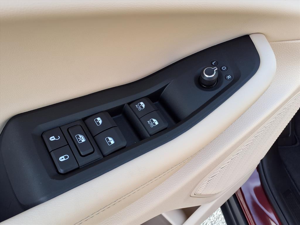 new 2025 Jeep Grand Cherokee car, priced at $49,320