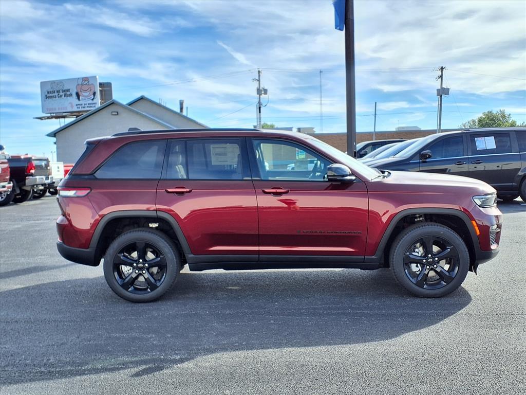 new 2025 Jeep Grand Cherokee car, priced at $49,320