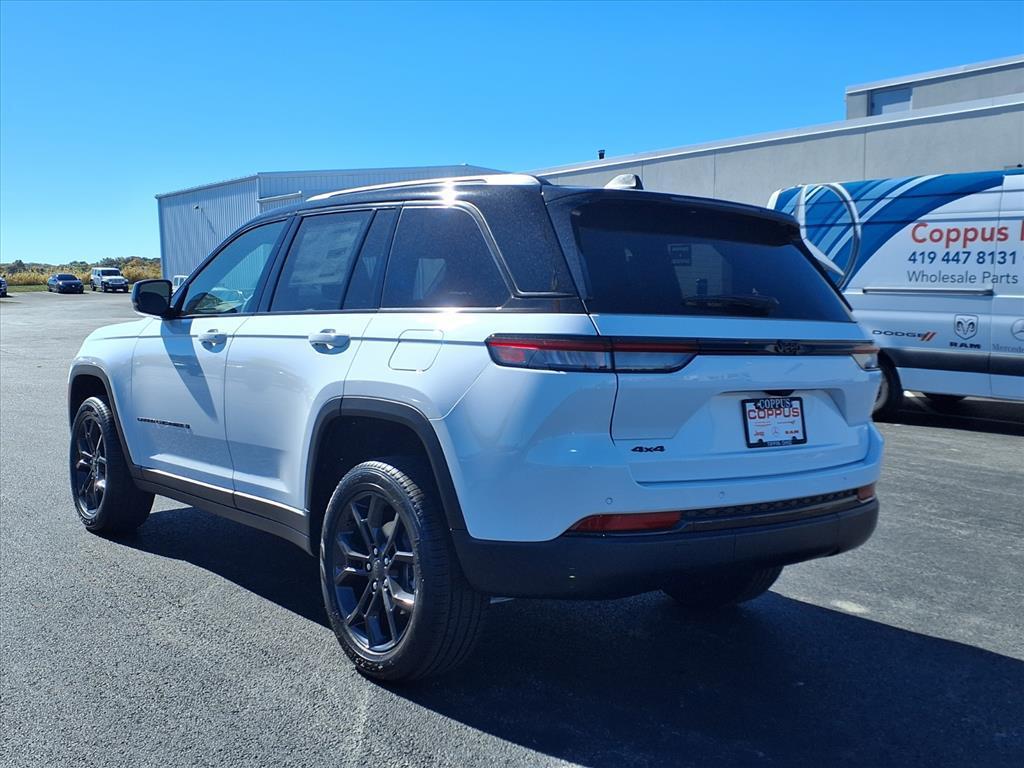 new 2025 Jeep Grand Cherokee car, priced at $53,140