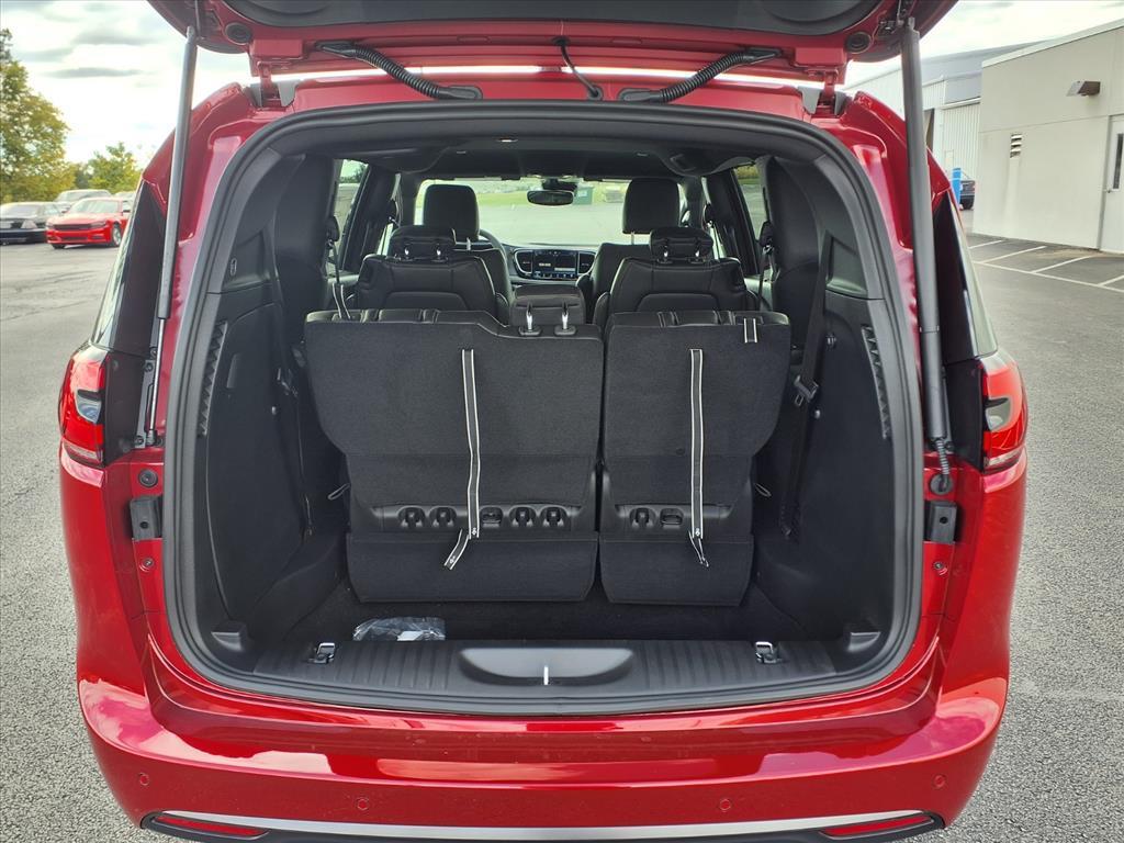 new 2026 Chrysler Pacifica car, priced at $46,785