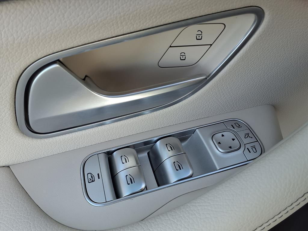 used 2024 Mercedes-Benz GLE 450 car, priced at $64,997