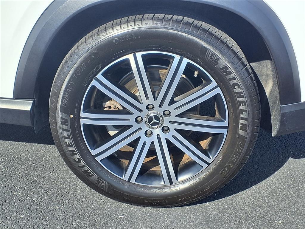 used 2024 Mercedes-Benz GLE 450 car, priced at $64,997