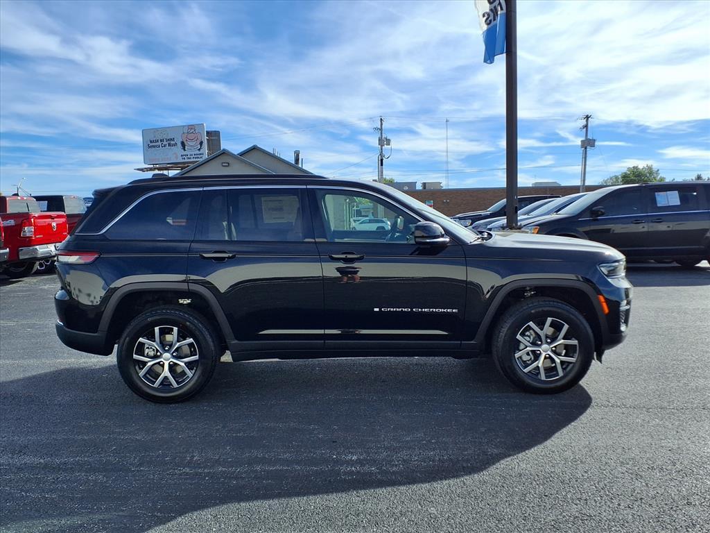 new 2025 Jeep Grand Cherokee car, priced at $46,795