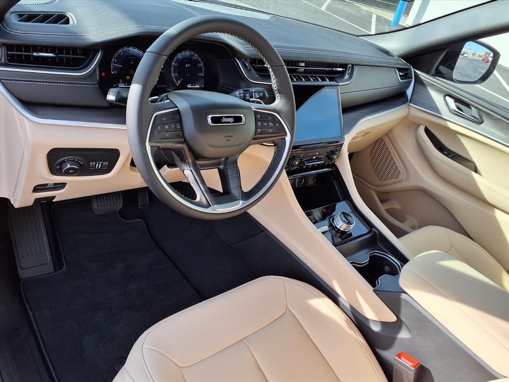new 2025 Jeep Grand Cherokee car, priced at $46,795