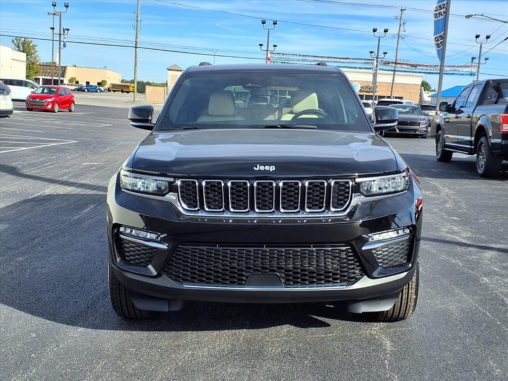new 2025 Jeep Grand Cherokee car, priced at $46,795