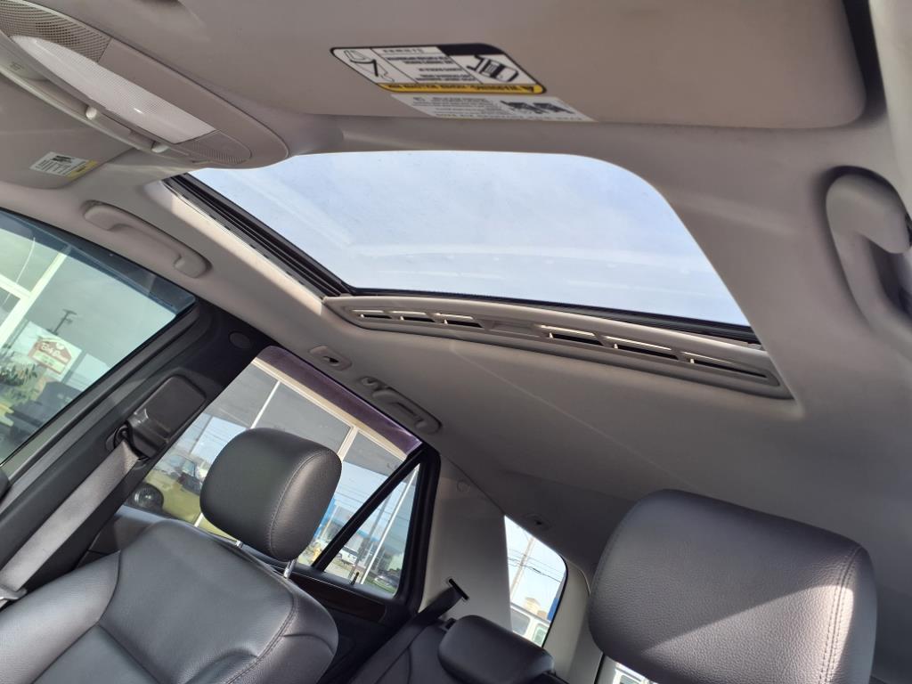 used 2010 Mercedes-Benz M-Class car, priced at $6,997