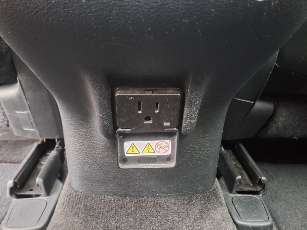 used 2015 Jeep Cherokee car, priced at $9,235