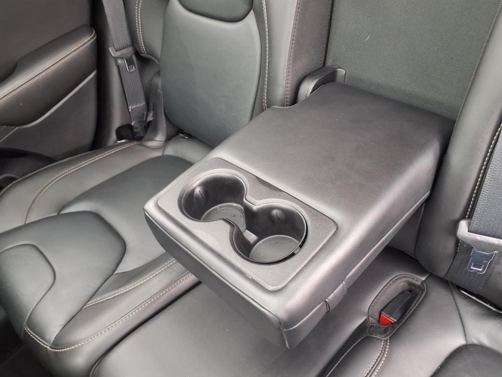 used 2015 Jeep Cherokee car, priced at $9,235