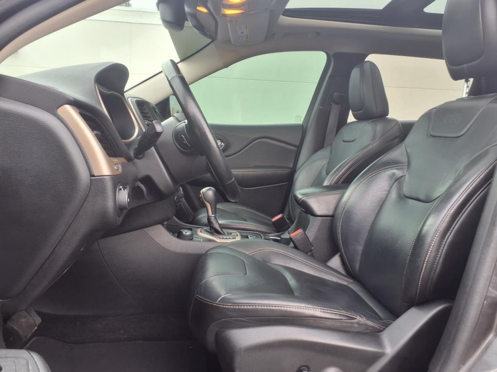 used 2015 Jeep Cherokee car, priced at $9,235