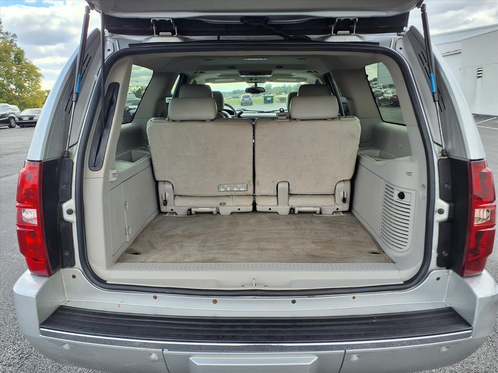 used 2011 Chevrolet Suburban car, priced at $7,500