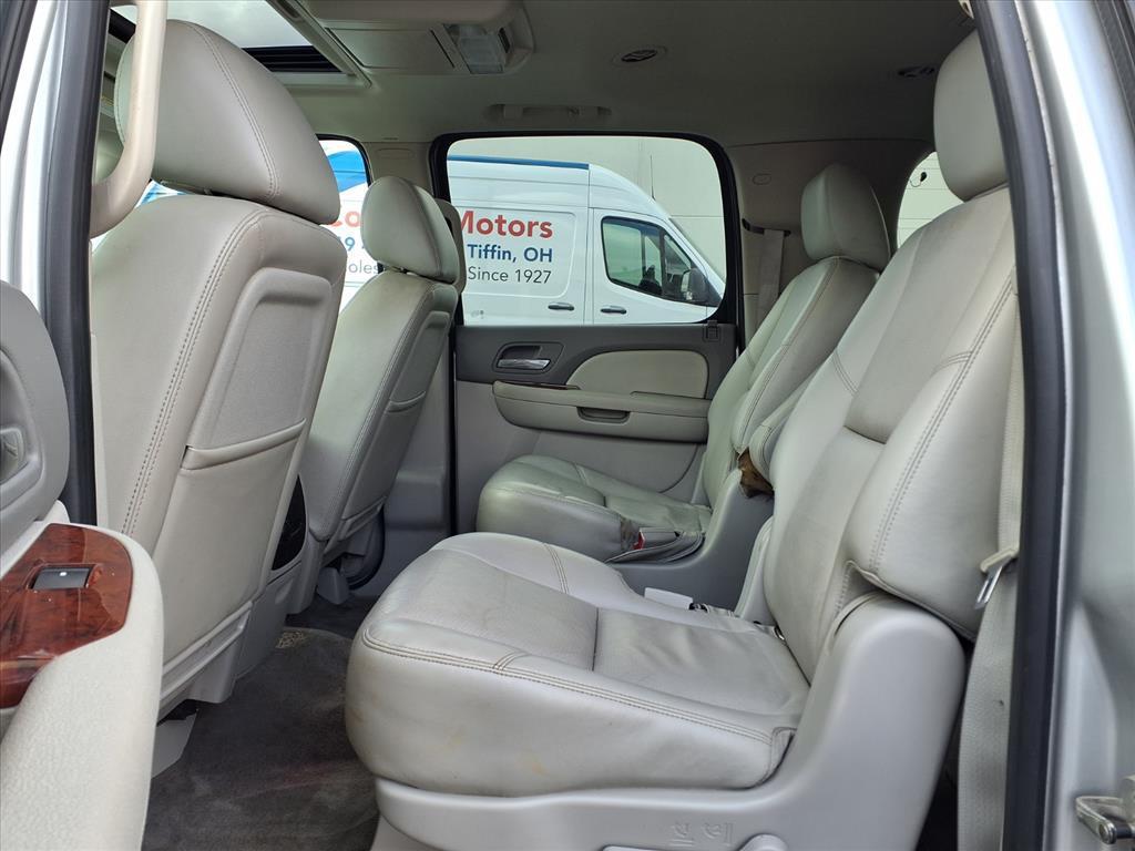 used 2011 Chevrolet Suburban car, priced at $7,500