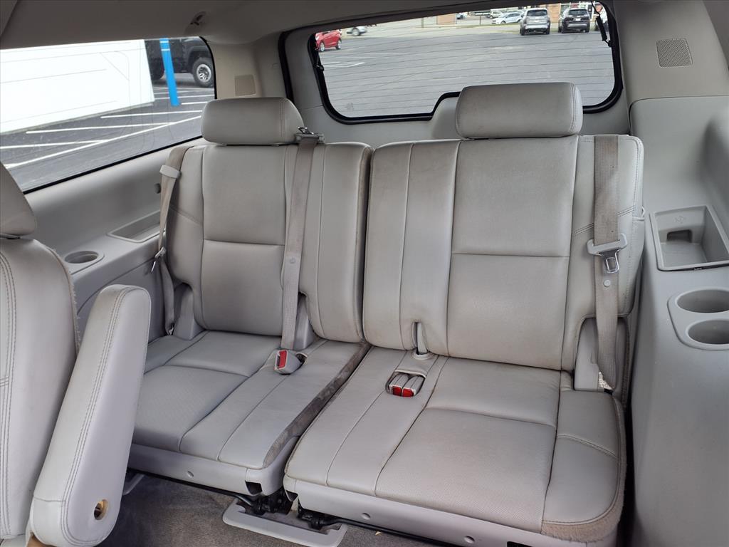 used 2011 Chevrolet Suburban car, priced at $7,500