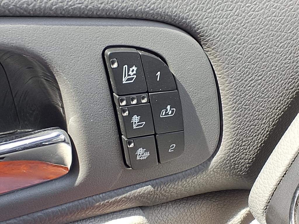 used 2011 Chevrolet Suburban car, priced at $7,500