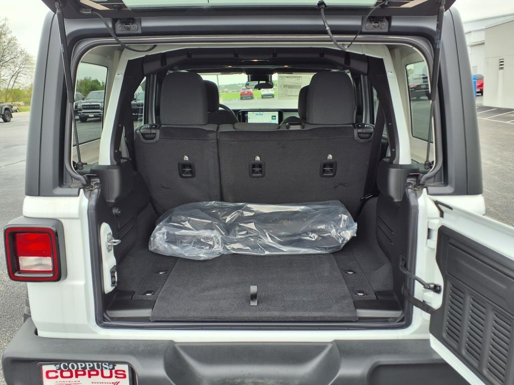 new 2025 Jeep Wrangler car, priced at $49,375