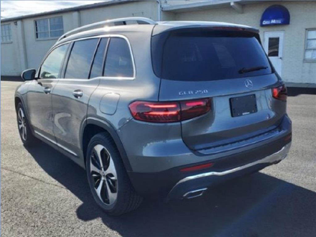 used 2024 Mercedes-Benz GLB 250 car, priced at $41,879