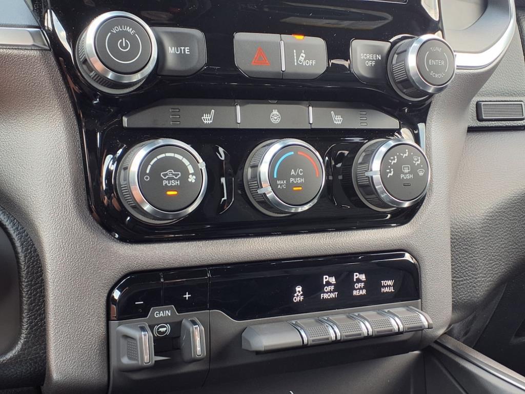 new 2025 Ram 1500 car, priced at $55,275