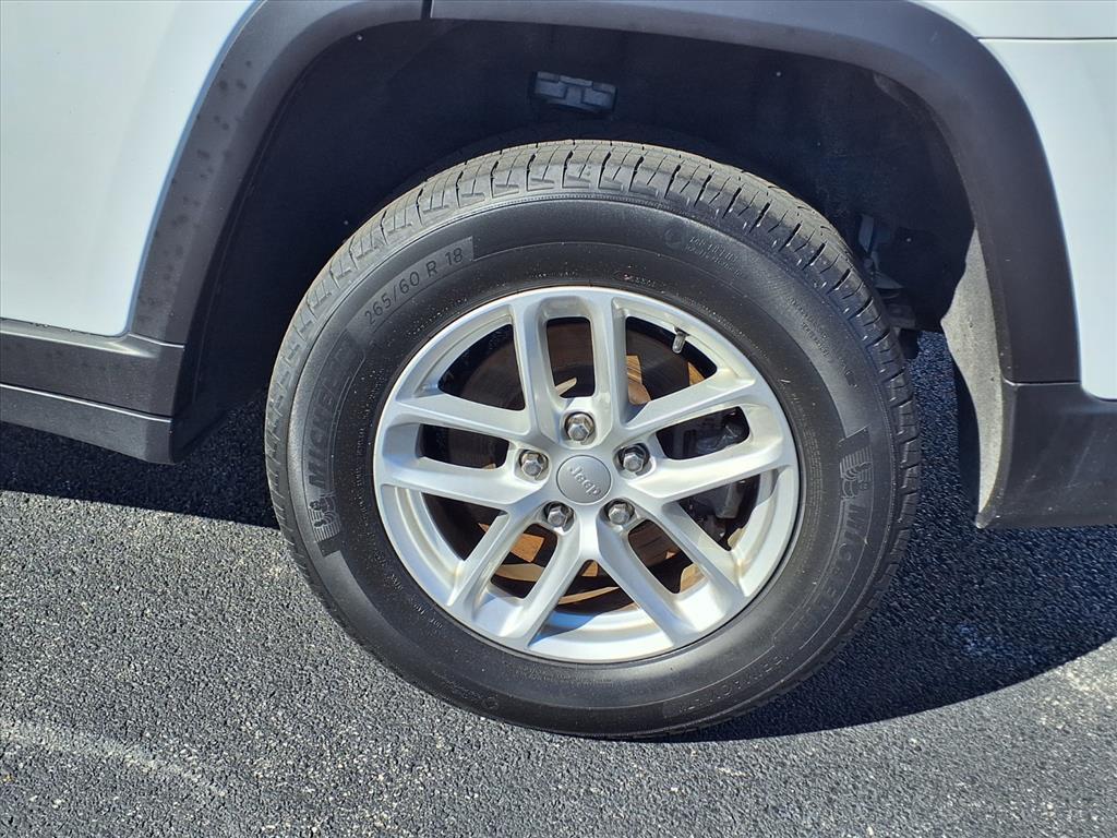 used 2023 Jeep Grand Cherokee L car, priced at $27,661