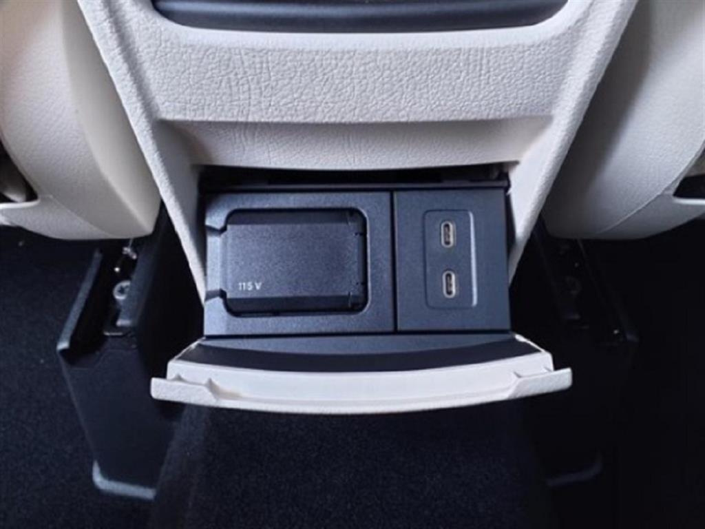 used 2025 Mercedes-Benz GLA 250 car, priced at $43,447