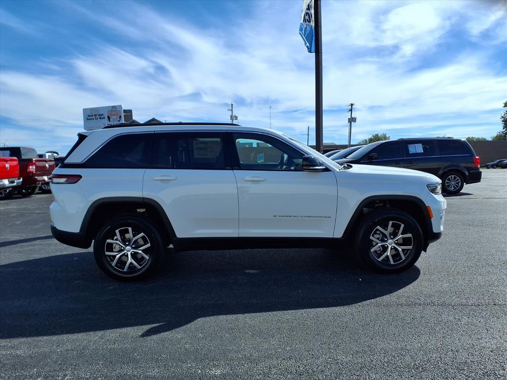 new 2025 Jeep Grand Cherokee car, priced at $46,200