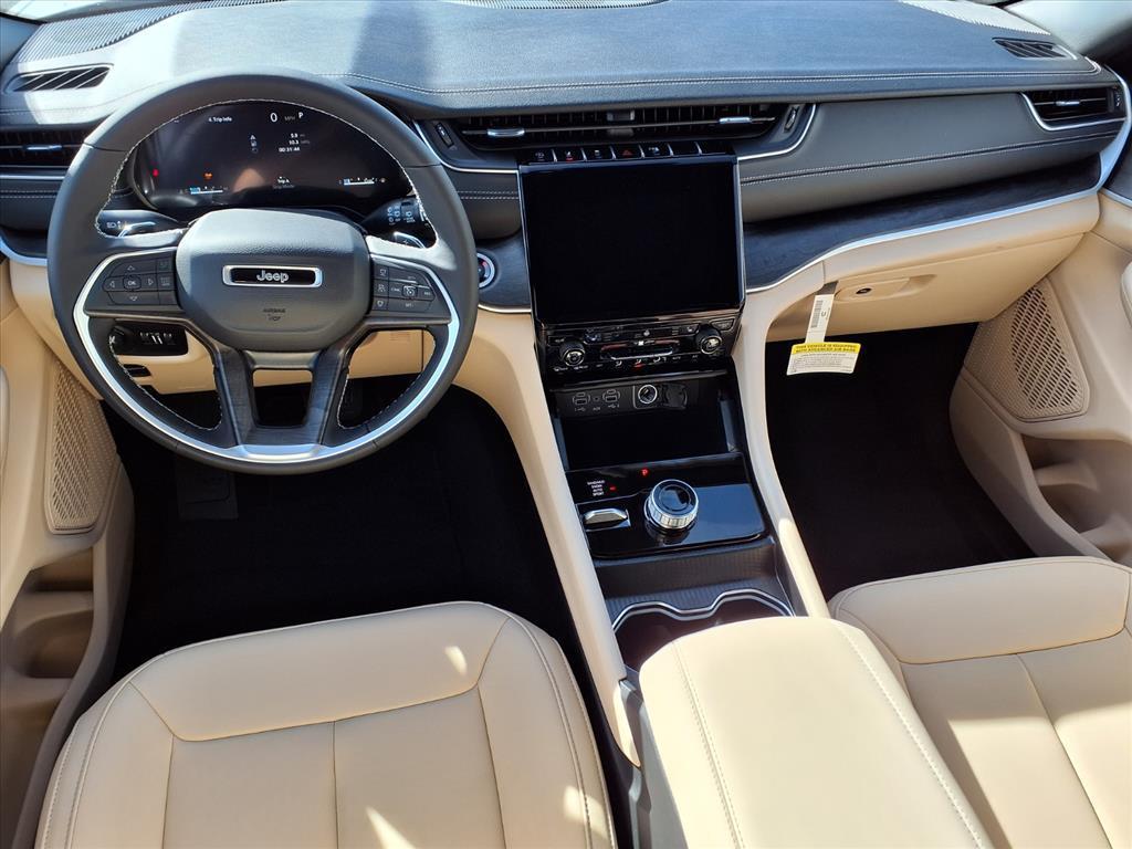 new 2025 Jeep Grand Cherokee car, priced at $46,200