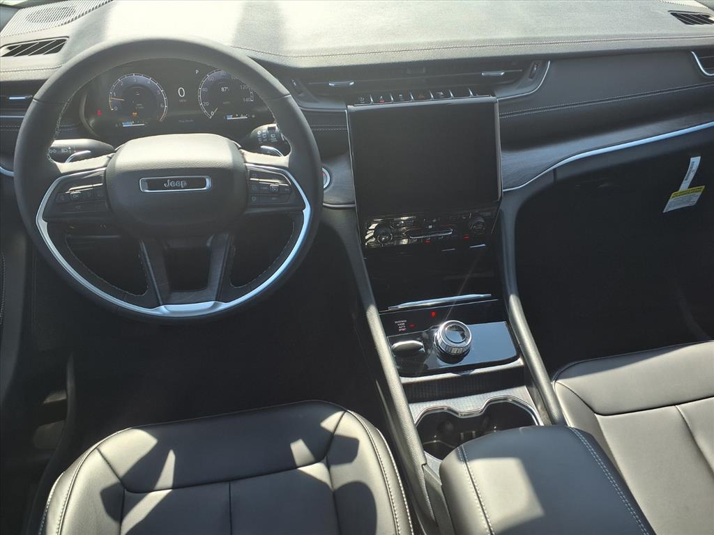 new 2025 Jeep Grand Cherokee car, priced at $49,220