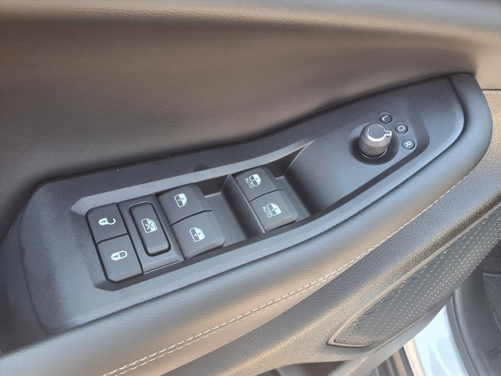 new 2025 Jeep Grand Cherokee car, priced at $49,220