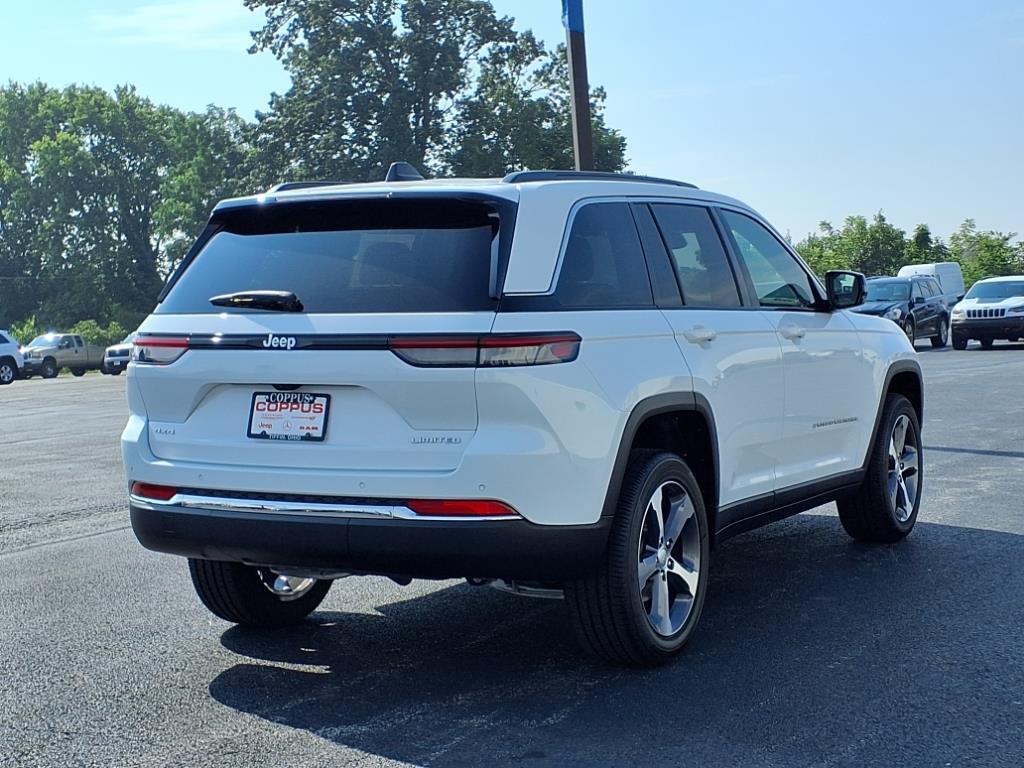 new 2025 Jeep Grand Cherokee car, priced at $48,525