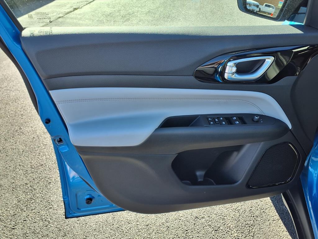 new 2026 Jeep Compass car, priced at $35,350