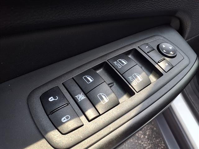 used 2022 Jeep Cherokee car, priced at $24,960
