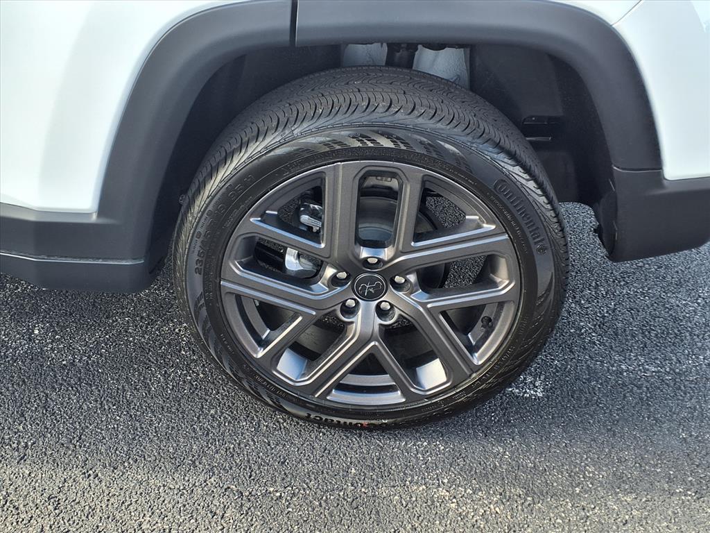 new 2026 Jeep Compass car, priced at $36,605