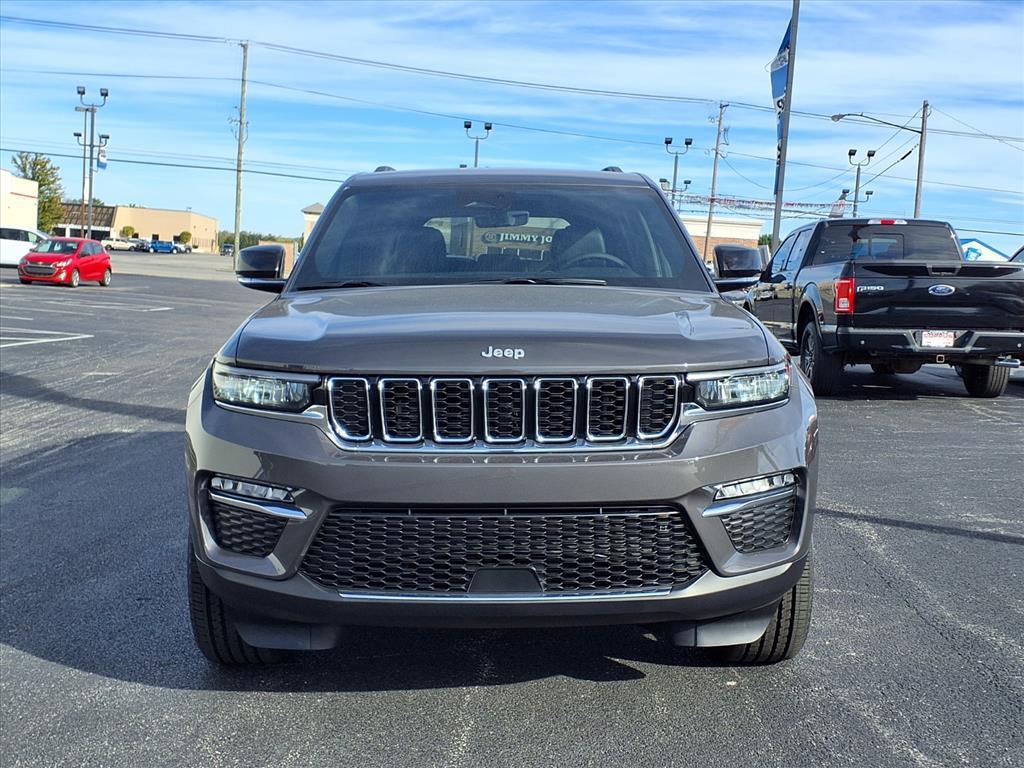 new 2025 Jeep Grand Cherokee car, priced at $49,220