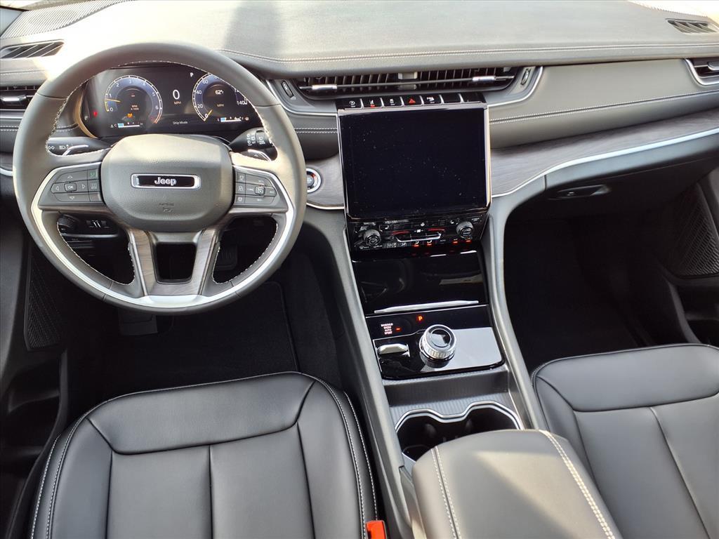 new 2025 Jeep Grand Cherokee car, priced at $49,220