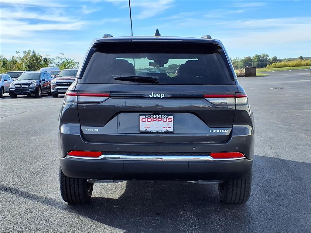 new 2025 Jeep Grand Cherokee car, priced at $49,220