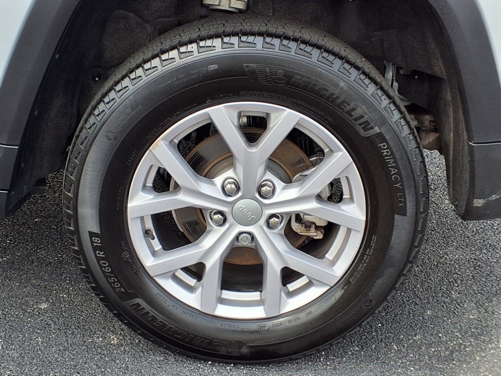 used 2022 Jeep Grand Cherokee car, priced at $33,790