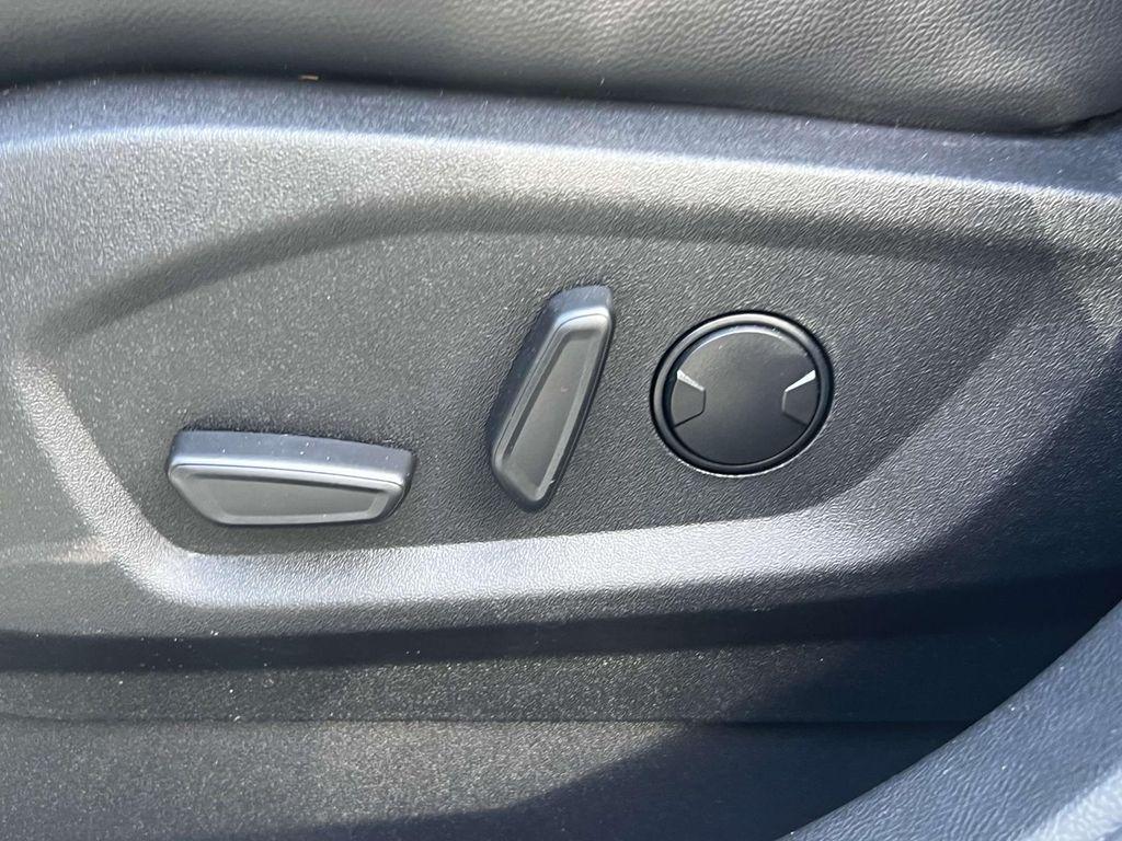 used 2023 Ford Edge car, priced at $25,895