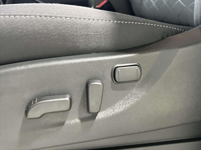 used 2025 Nissan Frontier car, priced at $30,995