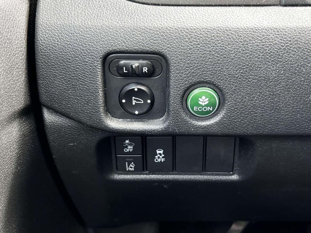 used 2022 Honda Pilot car, priced at $30,995