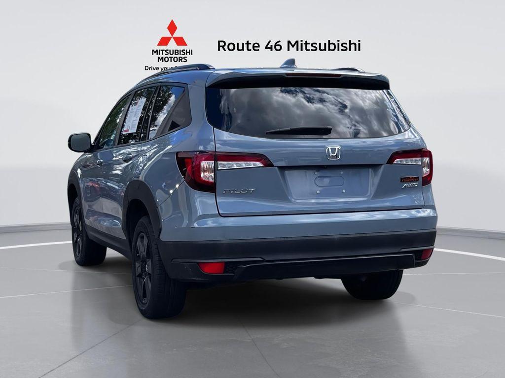 used 2022 Honda Pilot car, priced at $30,995