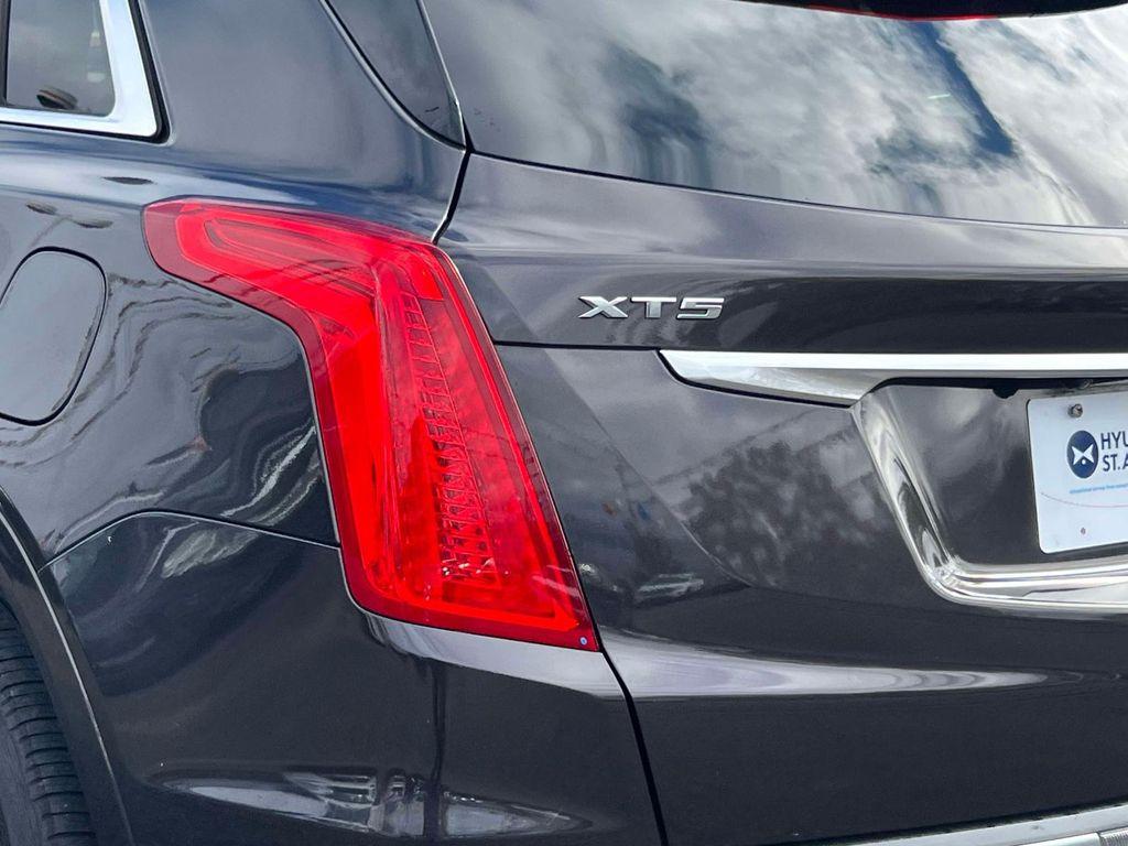 used 2018 Cadillac XT5 car, priced at $14,995