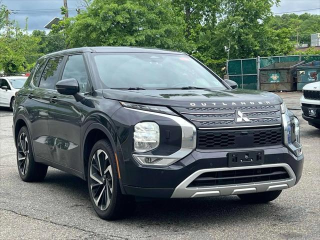 used 2022 Mitsubishi Outlander car, priced at $20,395