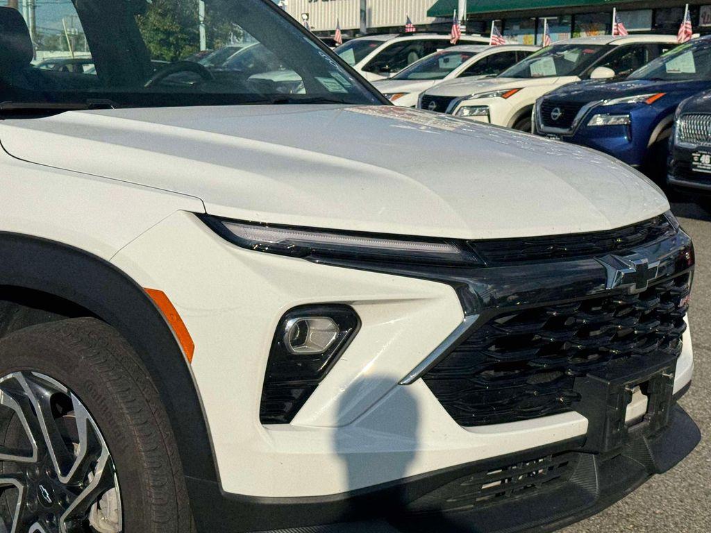 used 2024 Chevrolet TrailBlazer car, priced at $23,795
