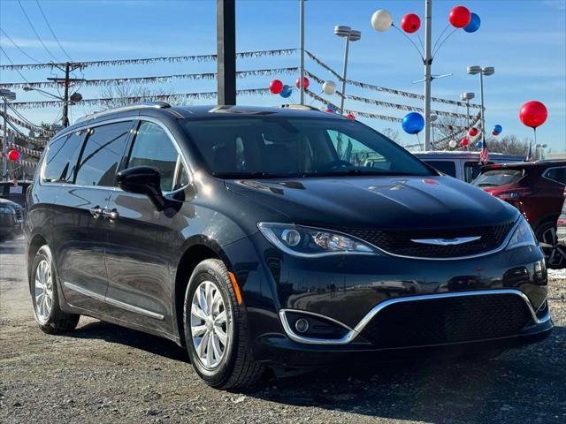 used 2020 Chrysler Pacifica car, priced at $16,995