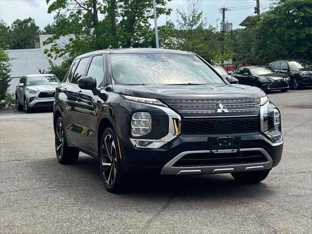 used 2022 Mitsubishi Outlander car, priced at $19,995