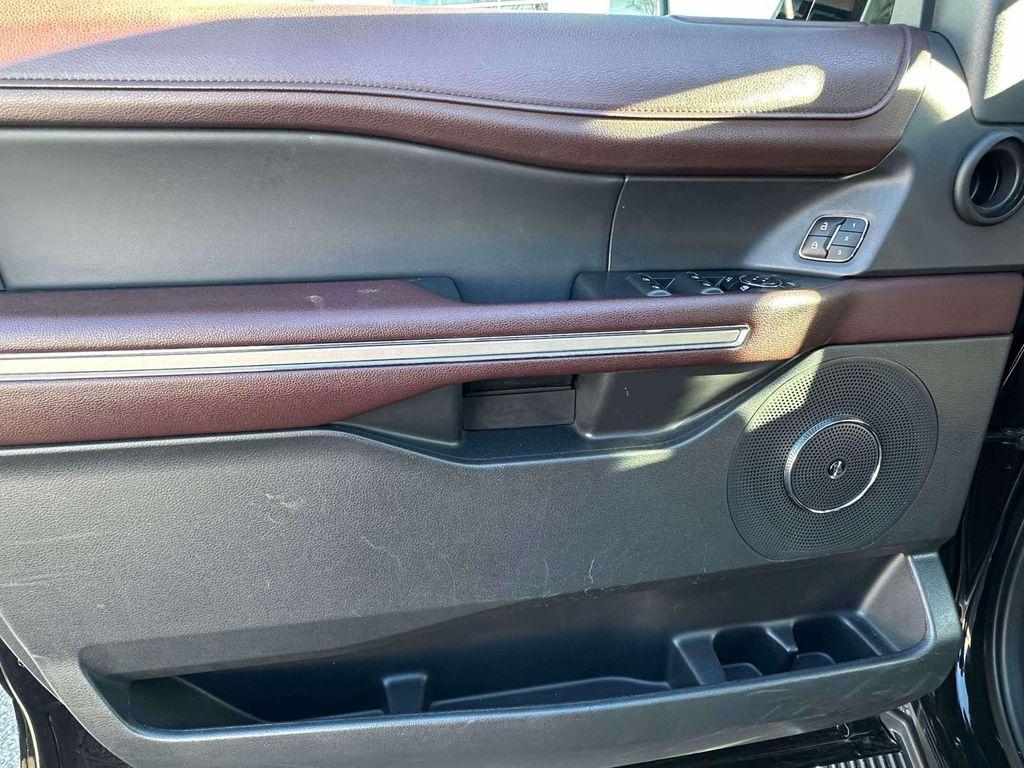 used 2023 Ford Expedition car, priced at $38,995