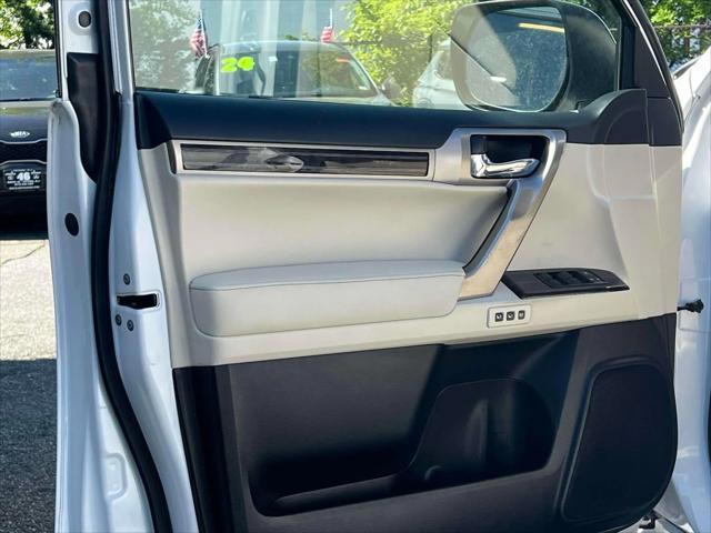 used 2020 Lexus GX 460 car, priced at $37,995