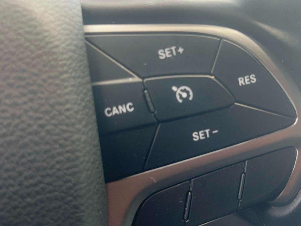 used 2021 Jeep Grand Cherokee car, priced at $18,995