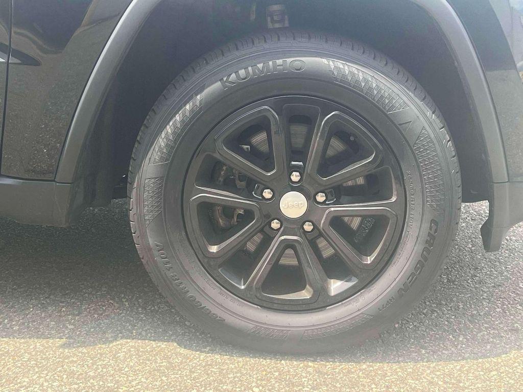used 2021 Jeep Grand Cherokee car, priced at $18,995